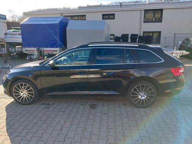 Skoda Superb Combi Ambition