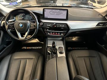 BMW 520 i Touring*1. Hand*Klima*SHZ*Kamera*Navi*AHK*