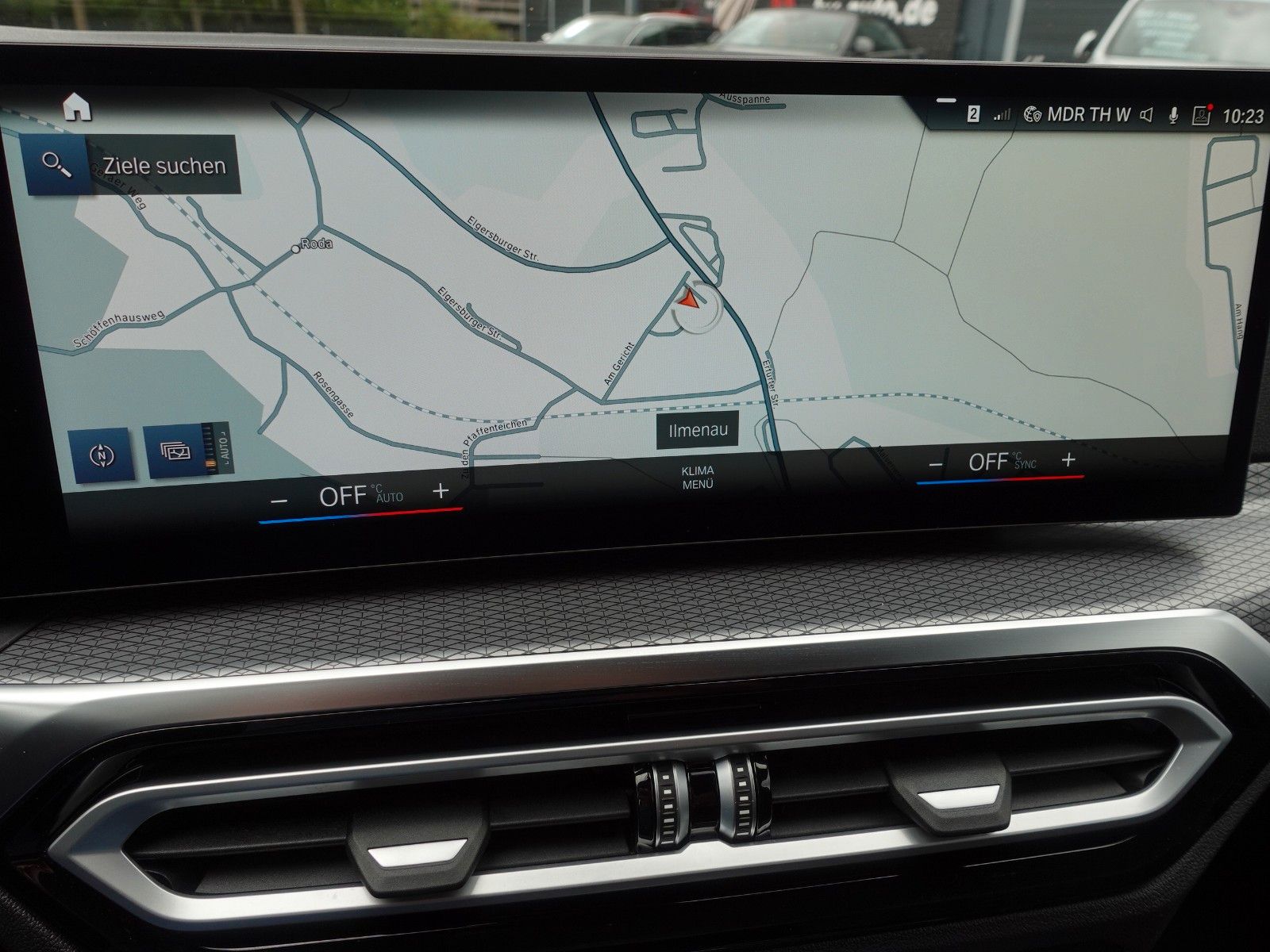 Fahrzeugabbildung BMW 318i Touring Auto M Sportpaket 18"/HiFi/LED/Navi