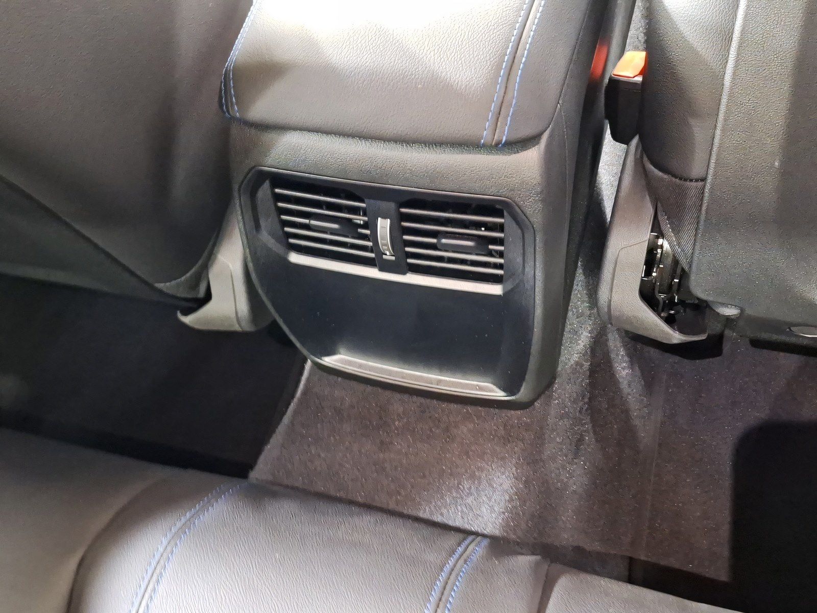 BMW 220 - Bild 17