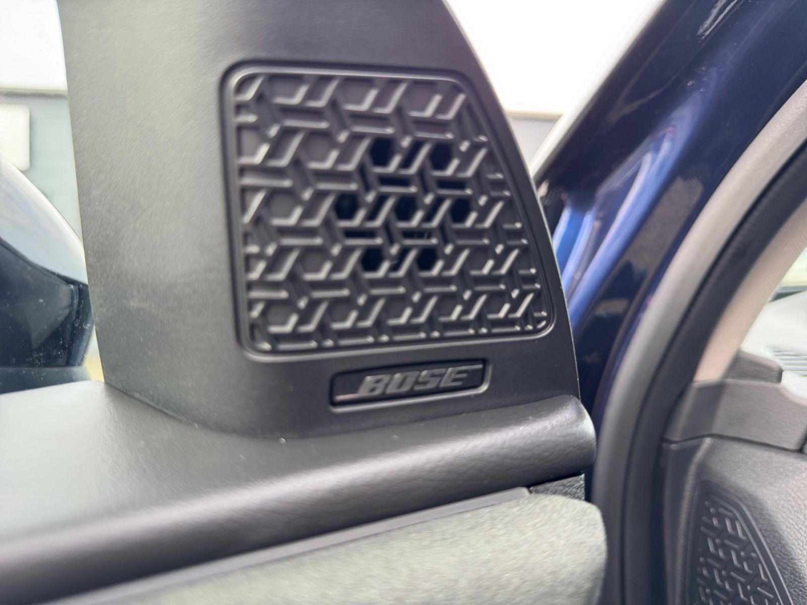 Fahrzeugabbildung Nissan Ariya Evolve Pack e-4orce *BOSE*SCHIEBEDACH*NAVI