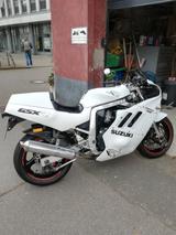 Suzuki GSX-R 750 - SUZUKI 1988 GSX 750
