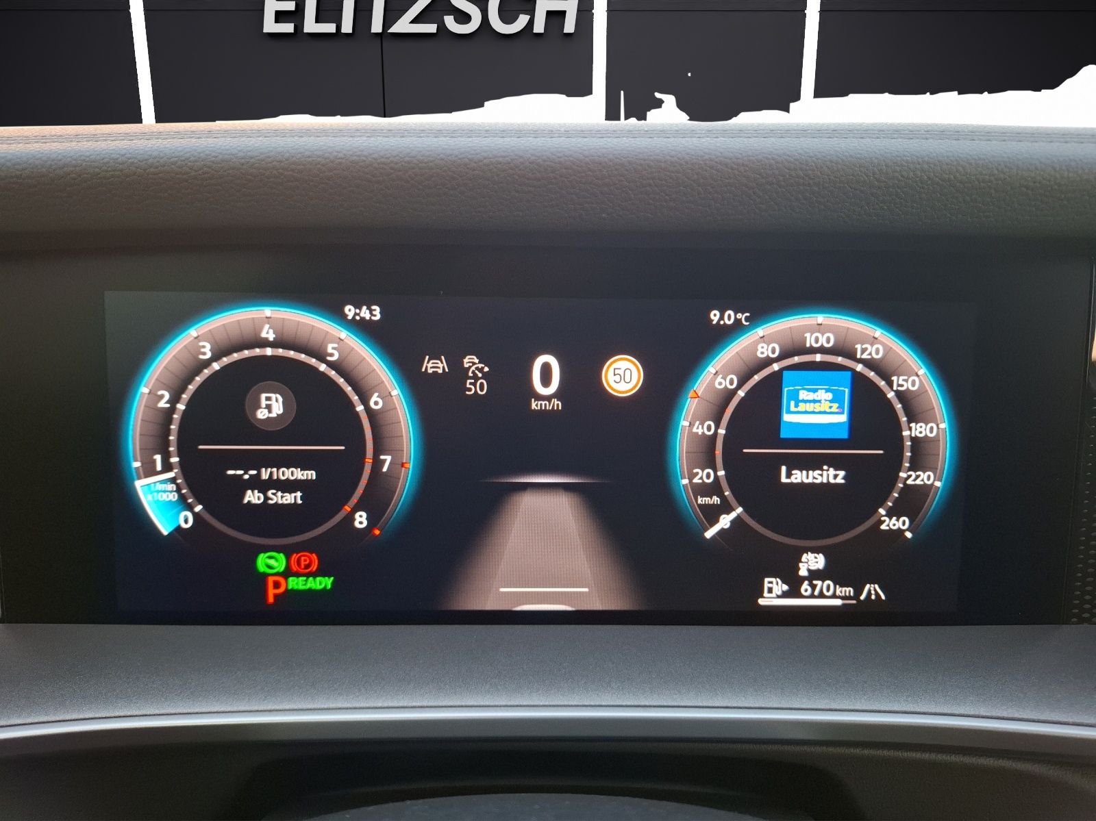 Fahrzeugabbildung Volkswagen Tayron eTSI Life DSG LED AHK NAvi AID ACC RFK SH
