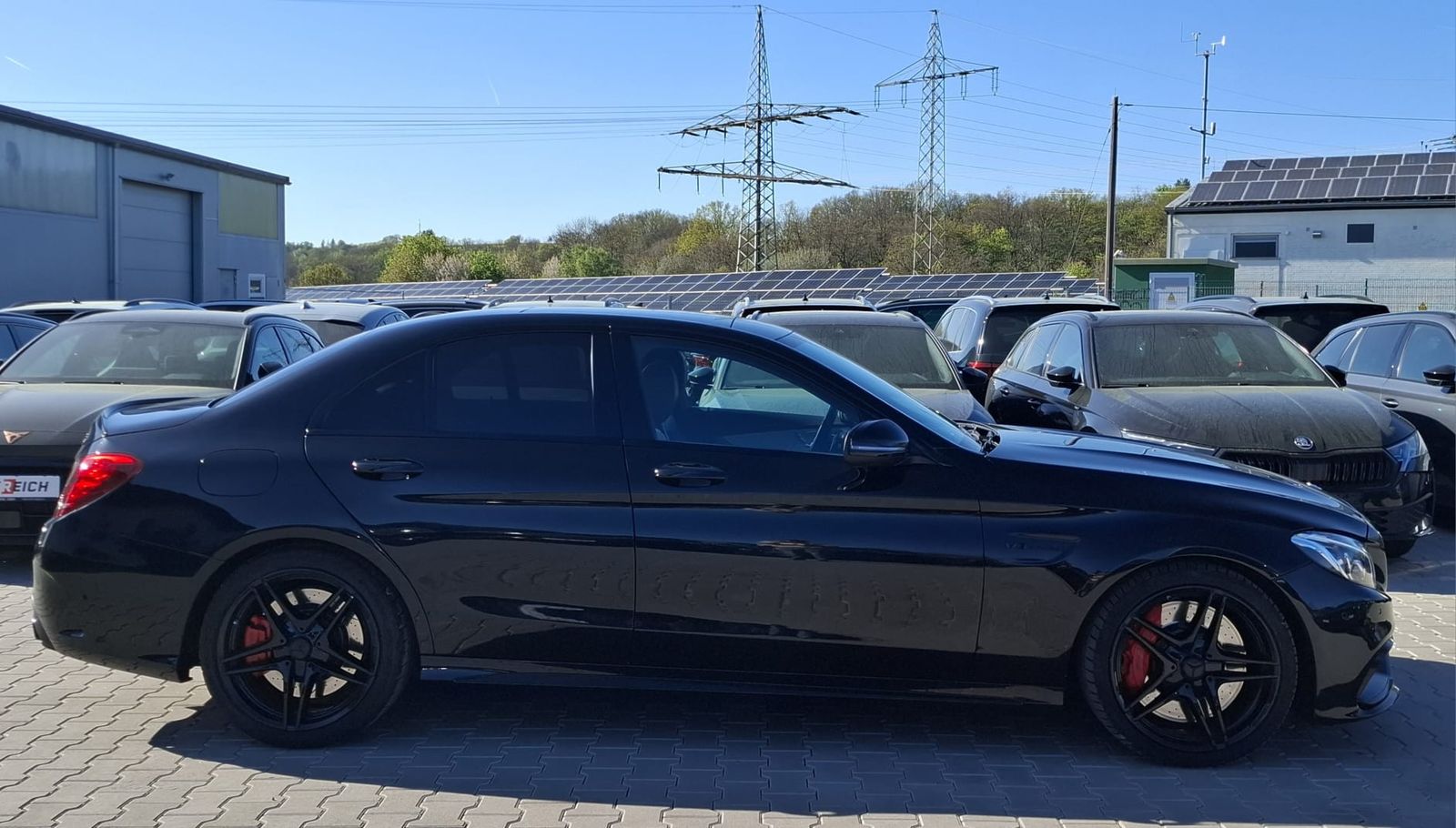 Fahrzeugabbildung Mercedes-Benz c63s AMG PANO*LEDER*BURMESTER*MULTIBEAM*DISTR.