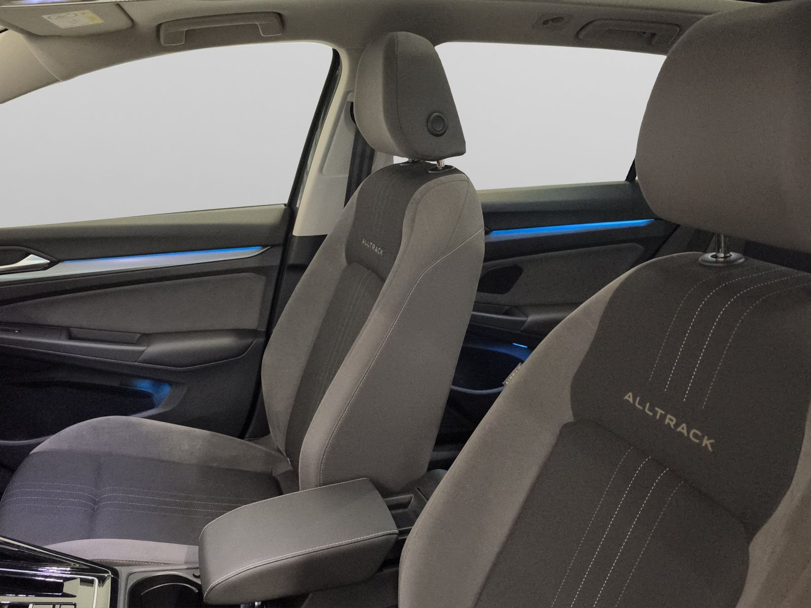 Volkswagen Golf 8 Var. 2.0 TDI DSG 4Mo. Alltrack IQ.LIGHT N foto 9