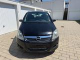 Opel Zafira B 1.9 Innovation 7 Sitzer Navigation - Opel Zafira aus 2008 mit Diesel-Antrieb