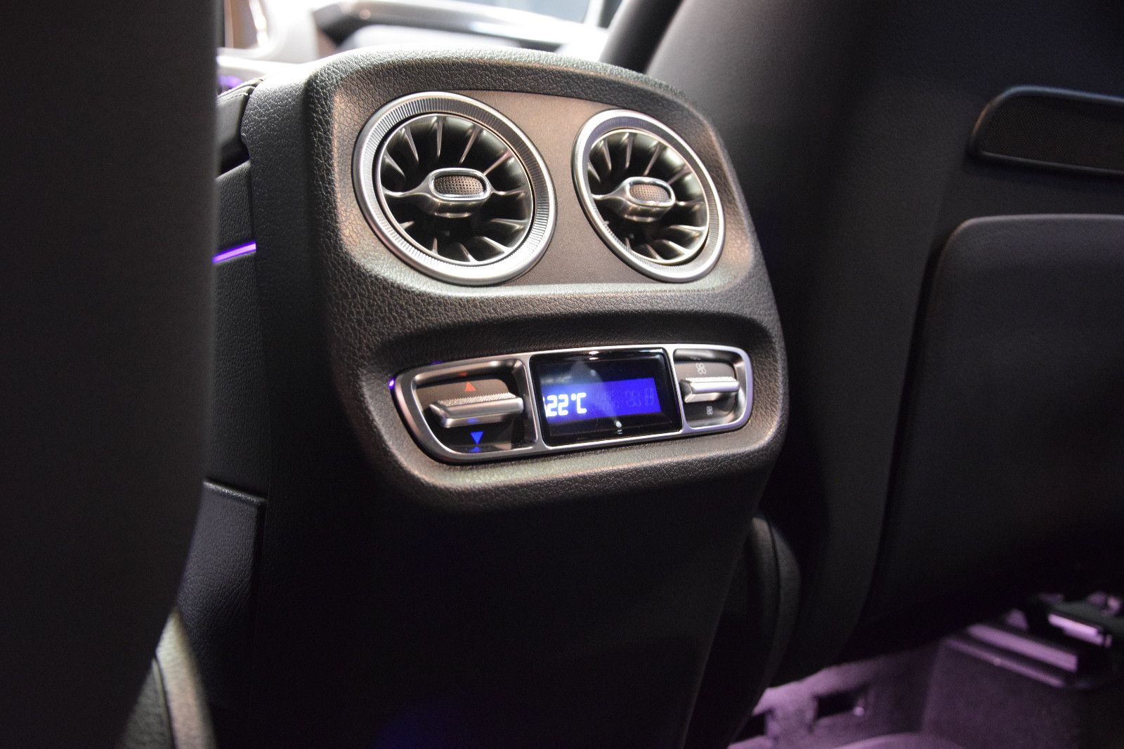 Fahrzeugabbildung Mercedes-Benz G 450 d AMG Line SDach. Burmester ACC 360° AHK