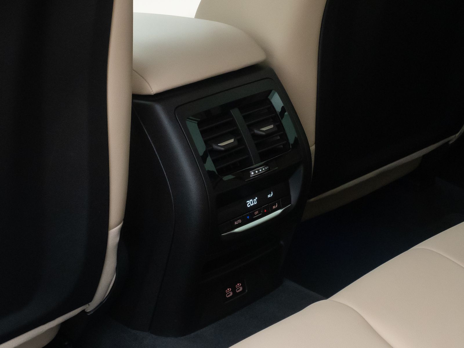 Fahrzeugabbildung BMW X3 xD20d Kamera DAB H/K Leder Sportsitz 18Zoll