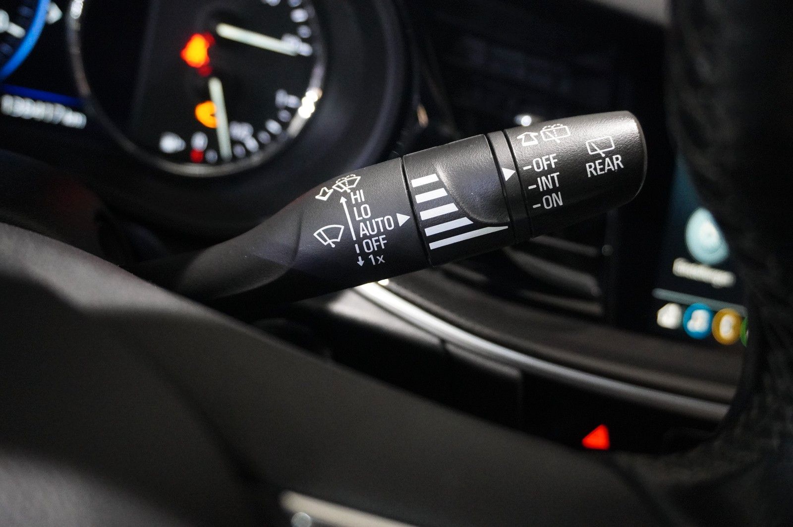 Fahrzeugabbildung Opel Insignia B ST 2.0D ELEGANCE NAVI/LED/KAMERA/HUD