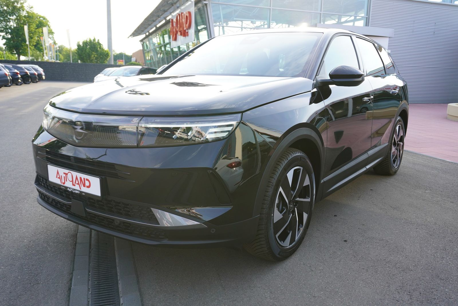 Opel Grandland 1.2DI Turbo Hybrid Aut. LED ACC Kamera