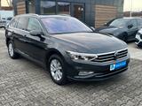 Volkswagen Passat Variant 1.5TSI DSG Panorama 4xKamera AHK - gebrauchte VW Passat aus dem Jahr 2020
