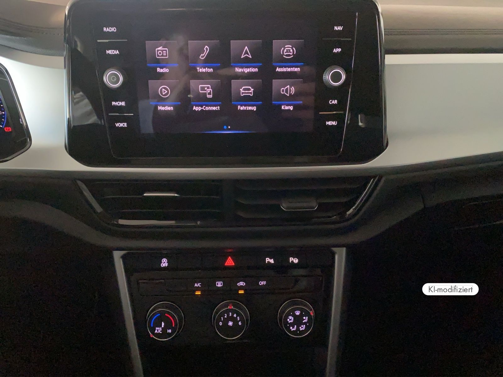 Volkswagen T-Roc - Bild 12