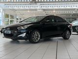Hyundai i40 Premium 2.0 Klimaauto. Kamera Leder - Hyundai i40 Premium mit Benzin-Antrieb