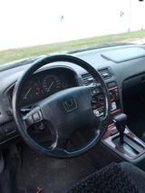 Honda-Accord BJ-1996 - Honda Accord Gebrauchtwagen in Hamburg