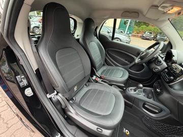 Smart ForTwo 2018 — фото 23