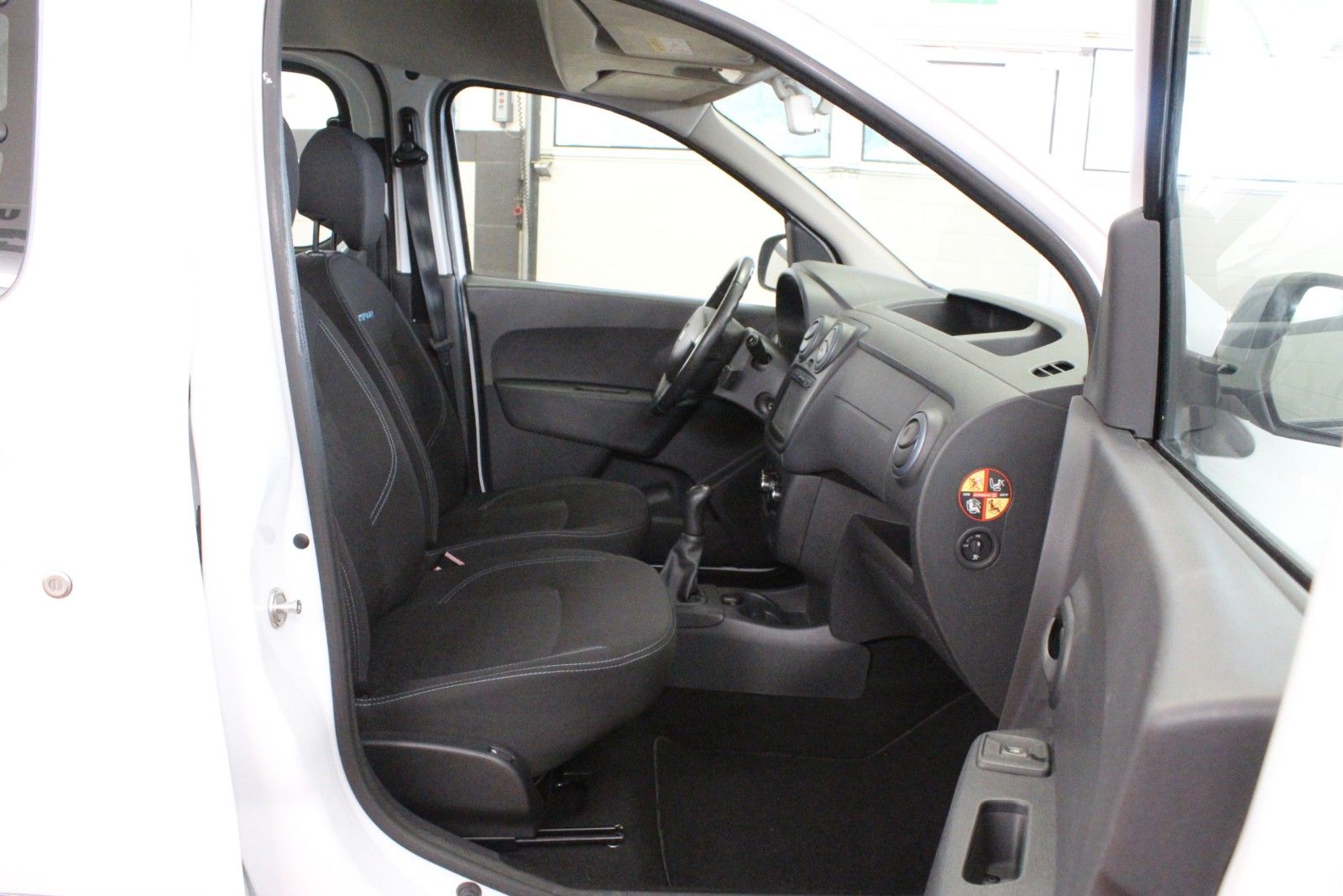 Fahrzeugabbildung Dacia Dokker TCe 115 Stepway *Navi*Klima*Shz