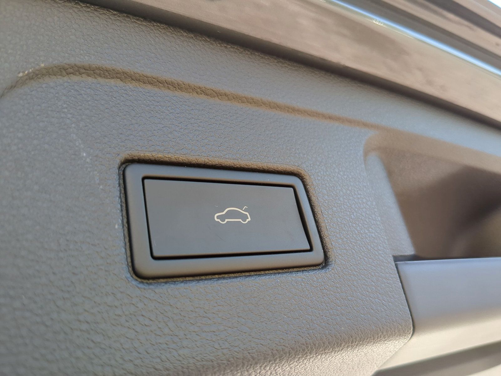 Fahrzeugabbildung Volkswagen Touran 2.0 TDI DSG AHK elek. Heckkl. SHZ