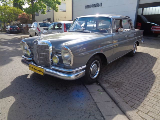 Mercedes-Benz 230S Typ111 Leder Schiebed. TÜV + H TOP ZUSTAND