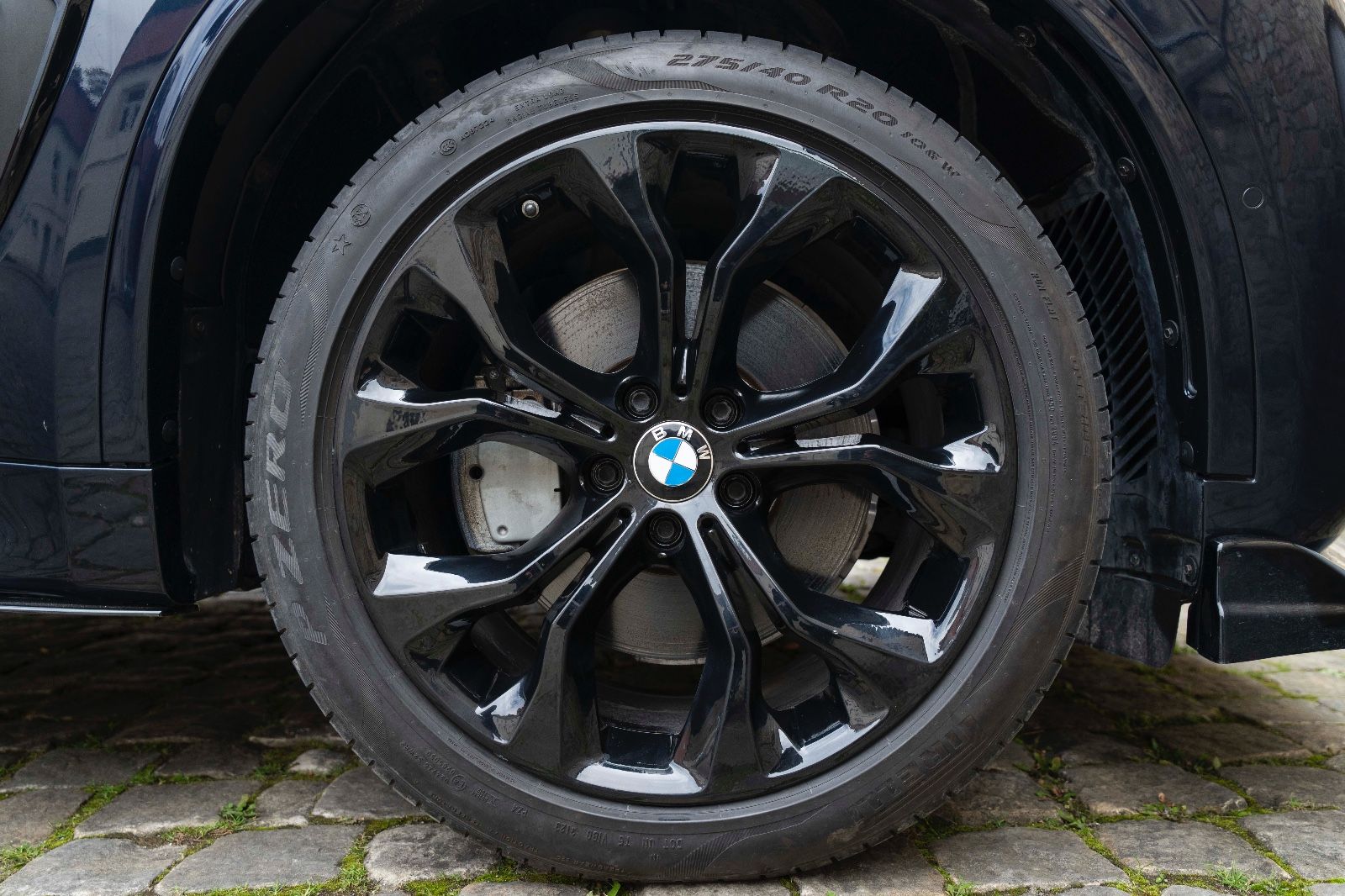 Fahrzeugabbildung BMW X5 xDrive50i Sportpaket ACC LED 360° HUD H&K