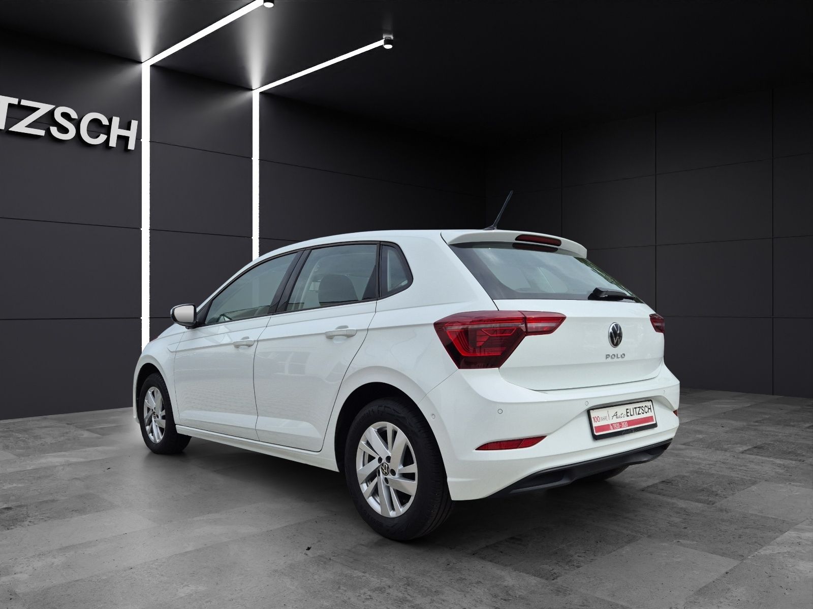 Fahrzeugabbildung Volkswagen Polo TSI Style DSG Matrix AHK AID ACC Park-Assis