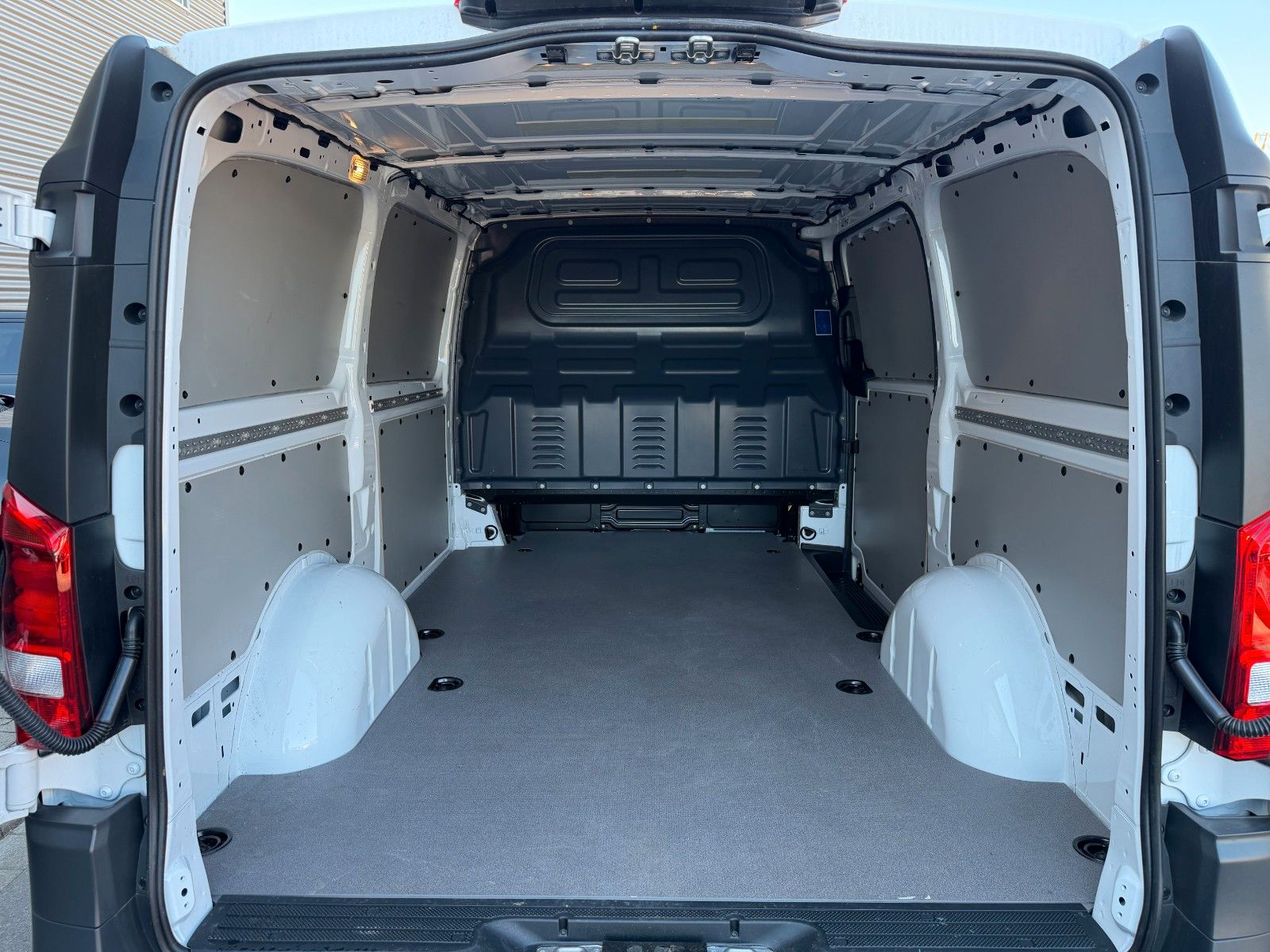 Fahrzeugabbildung Mercedes-Benz Vito 116 CDI Klima Kamera AHK Navi