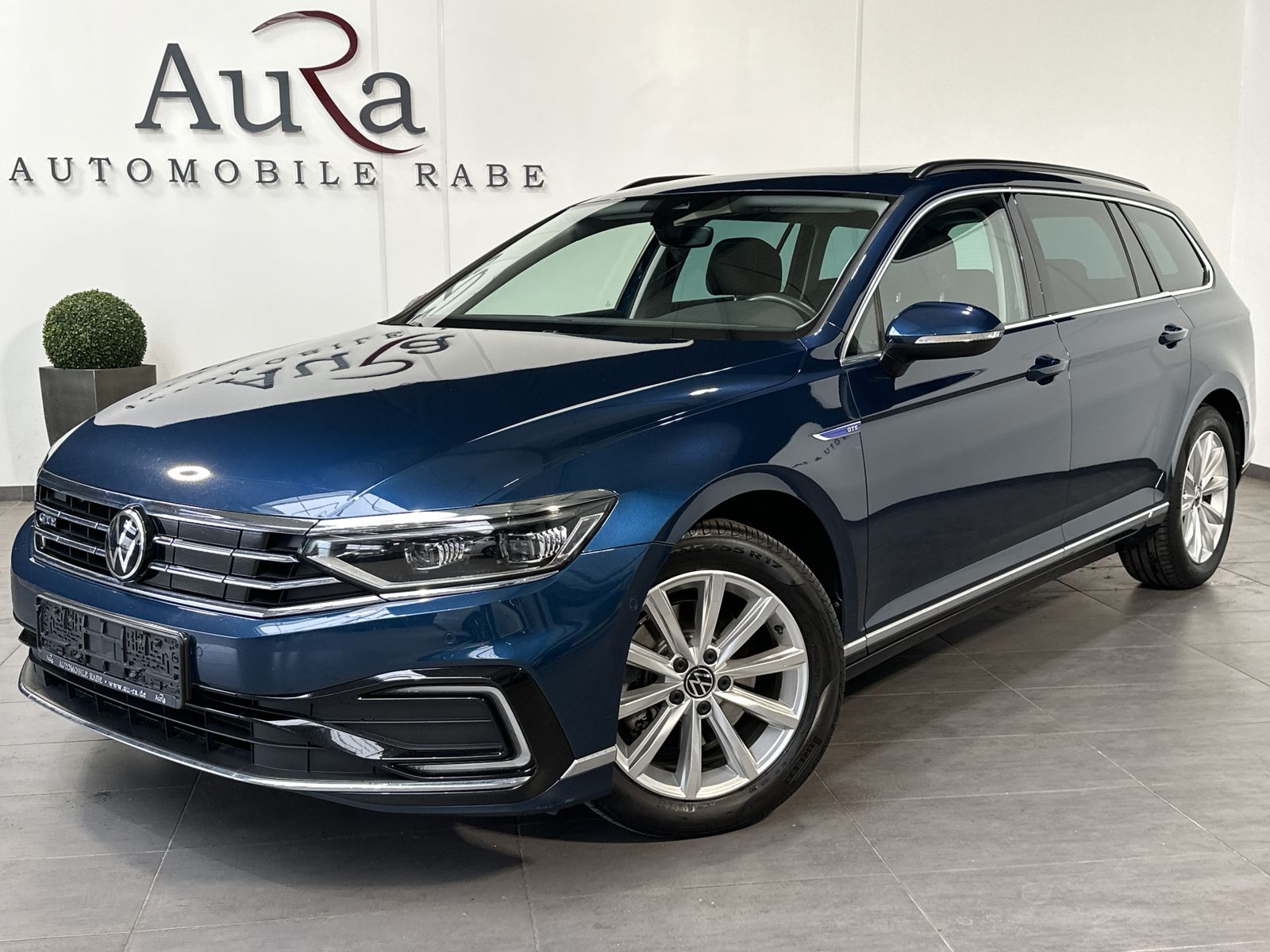 Fahrzeugabbildung Volkswagen Passat Variant GTE NAV+IQ-LIGHT+PANORAMA+ACC+VC
