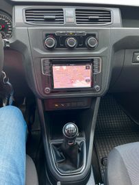 Volkswagen Caddy - 12