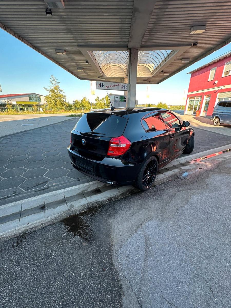 BMW  BMW 116i E81 | TÜV NEU | Neue Reifen | Top Zust