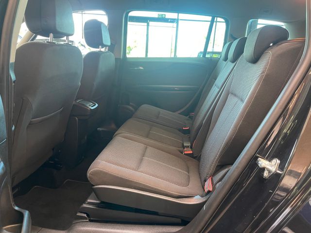 MYAUTOCENTER – Gebraucht- und Jahreswagen mit Werkstattservice in Pfaffenhofen Opel Zafira C Tourer *Sport*Kamera*Xenon*