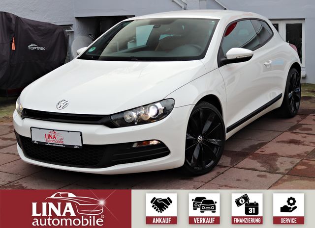 Volkswagen Scirocco 1.4 TSI 1.Hd*NaviDVD*BiXen*Leder*19Zoll