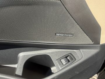 BMW 330 d M-Sport+Shadow+LED+Sound+el.Hckkl.+