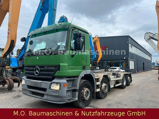 Mercedes-Benz Actros 3244 / Euro 5 / L+L Achse /