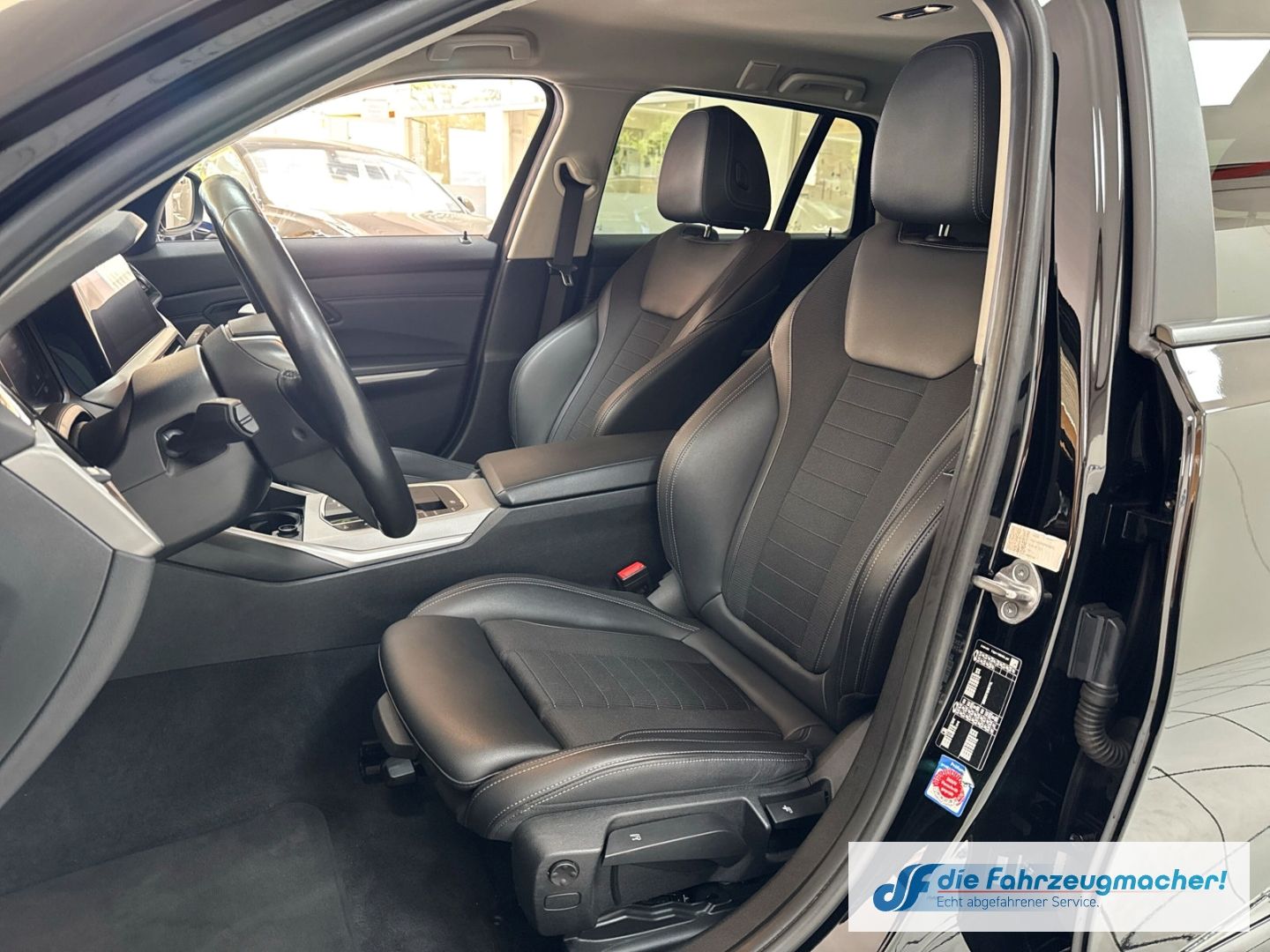 Fahrzeugabbildung BMW 320 d Advantage Touring Mild-Hybrid EU6d Navi Di