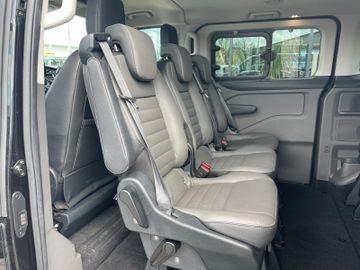 Fahrzeugabbildung Ford Tourneo Custom Tit. X 320 L1 AHK, Navi, Bi-Xenon