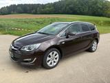 Opel Astra J Sports Tourer Exklusiv - Opel Astra Exklusiv mit Diesel-Antrieb