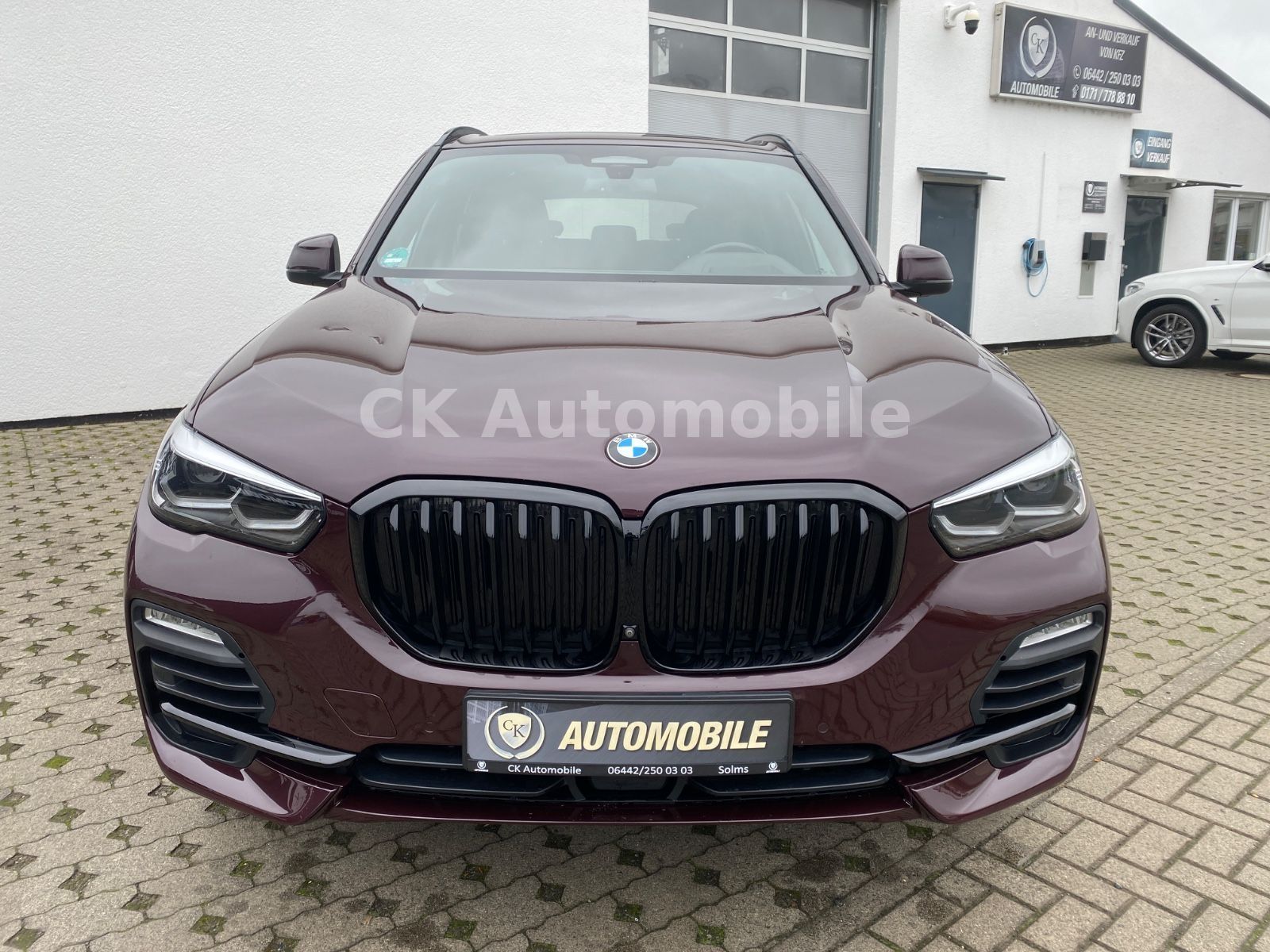 Fahrzeugabbildung BMW X5 xDrive 45e Individual/HeadUp/360°Kam/LED/AHK