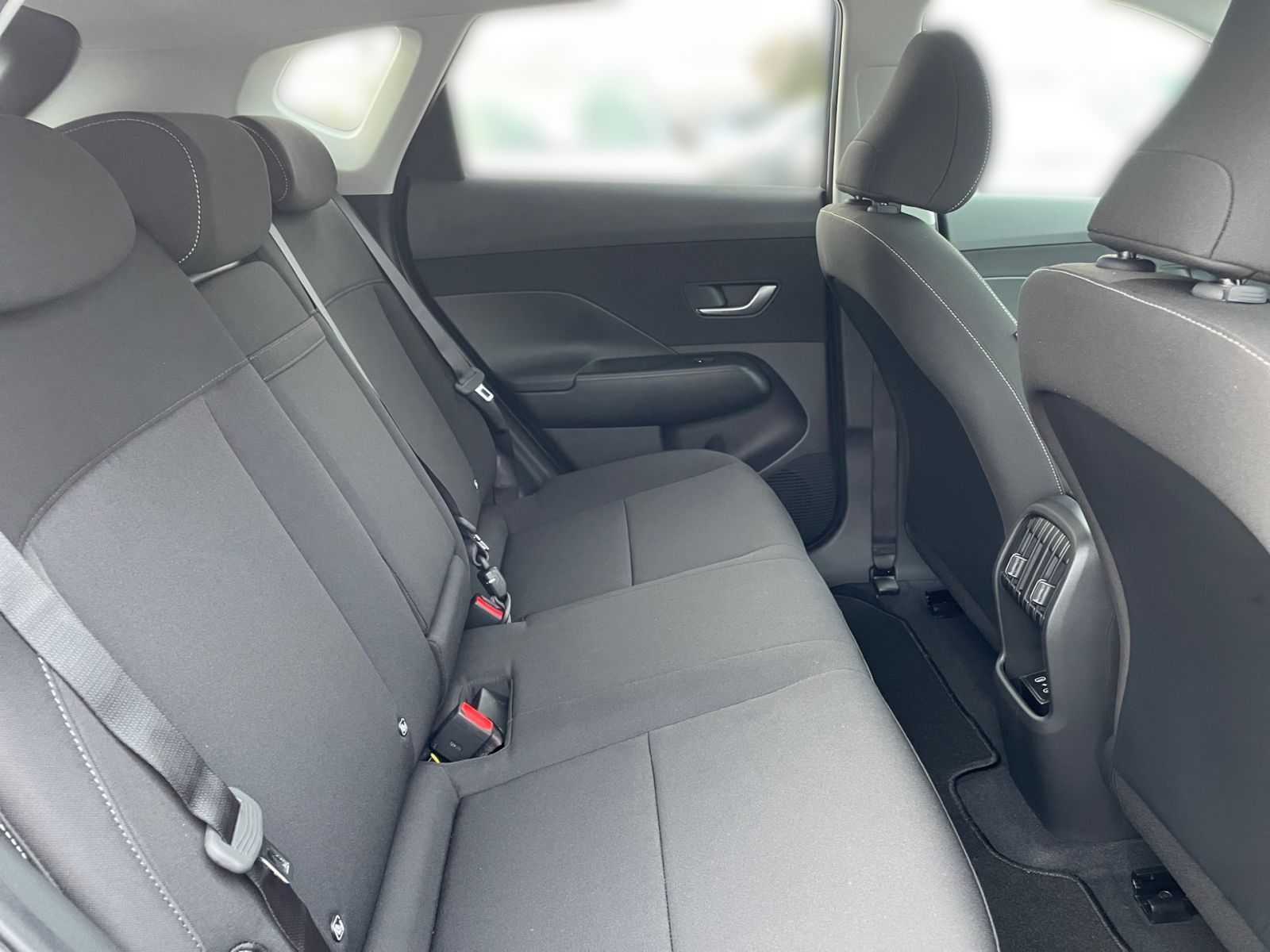 Fahrzeugabbildung Hyundai KONA Trend Elektro 65 kWh Assi Paket el.HK