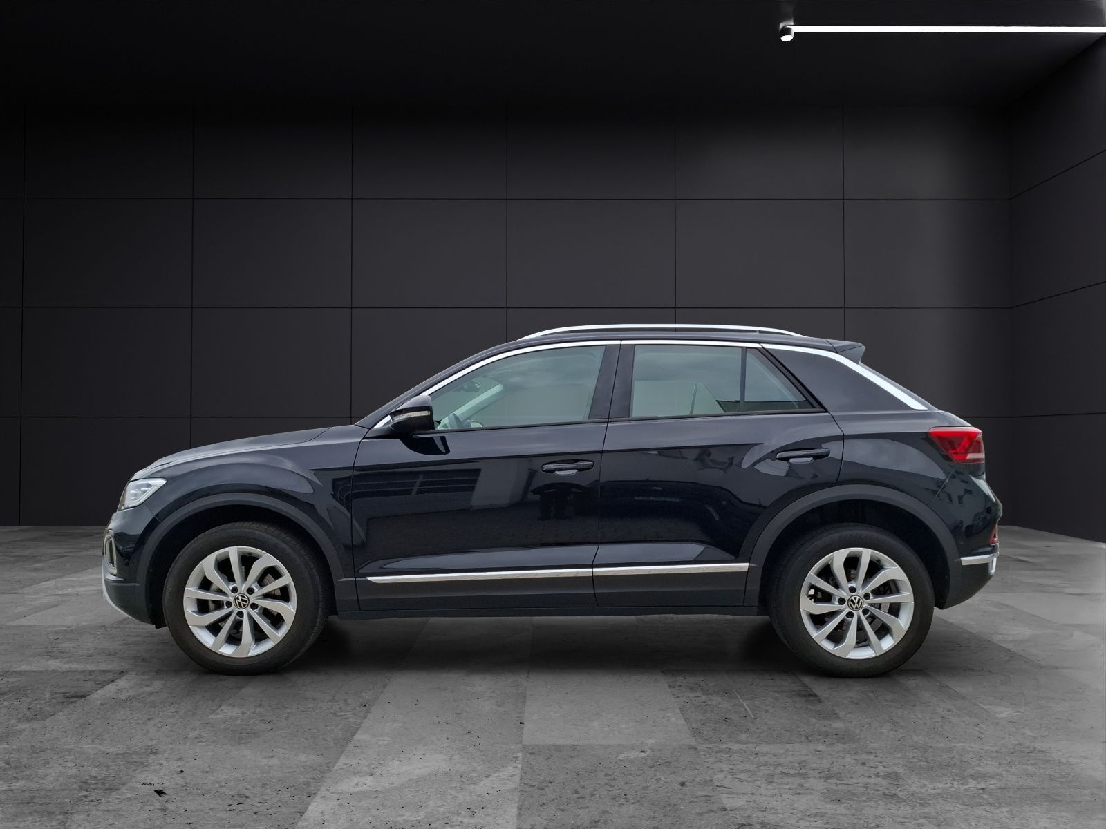 Fahrzeugabbildung Volkswagen T-Roc TSI Style LED AHK Navi AID ACC RFK SH