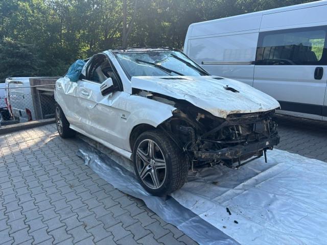 Mercedes-Benz ML 63 AMG 4MATIC  OHNE MOTOR OHNE GETRIEBE