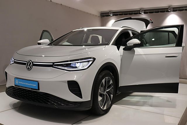 ID.4 Pure 125kW IQ-LIGHT AHK Wärmepumpe Anschlus