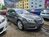 Opel Insignia A Sports Tourer *AUTOMATIK * standheizu - Opel Insignia Gebrauchtwagen in Mülheim (Ruhr)