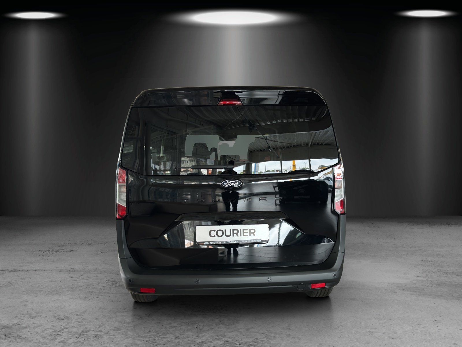 Fahrzeugabbildung Ford Tourneo Courier 1.0 Titanium ACC/KAMERA/NAVI/DAB