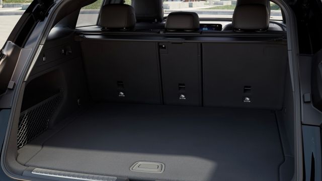 Fahrzeugabbildung Mercedes-Benz EQC 400 4Matic AMG-Line/Head-up/Pano