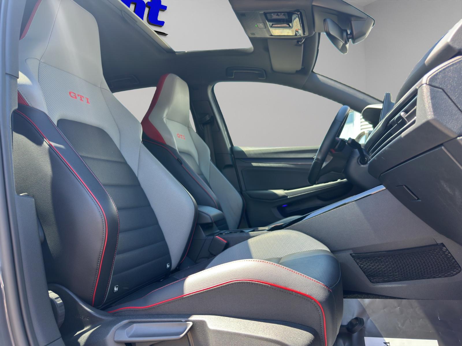 Volkswagen Golf VIII Lim. GTI PANO BLACK H&K DCC 19", миниатюра 26
