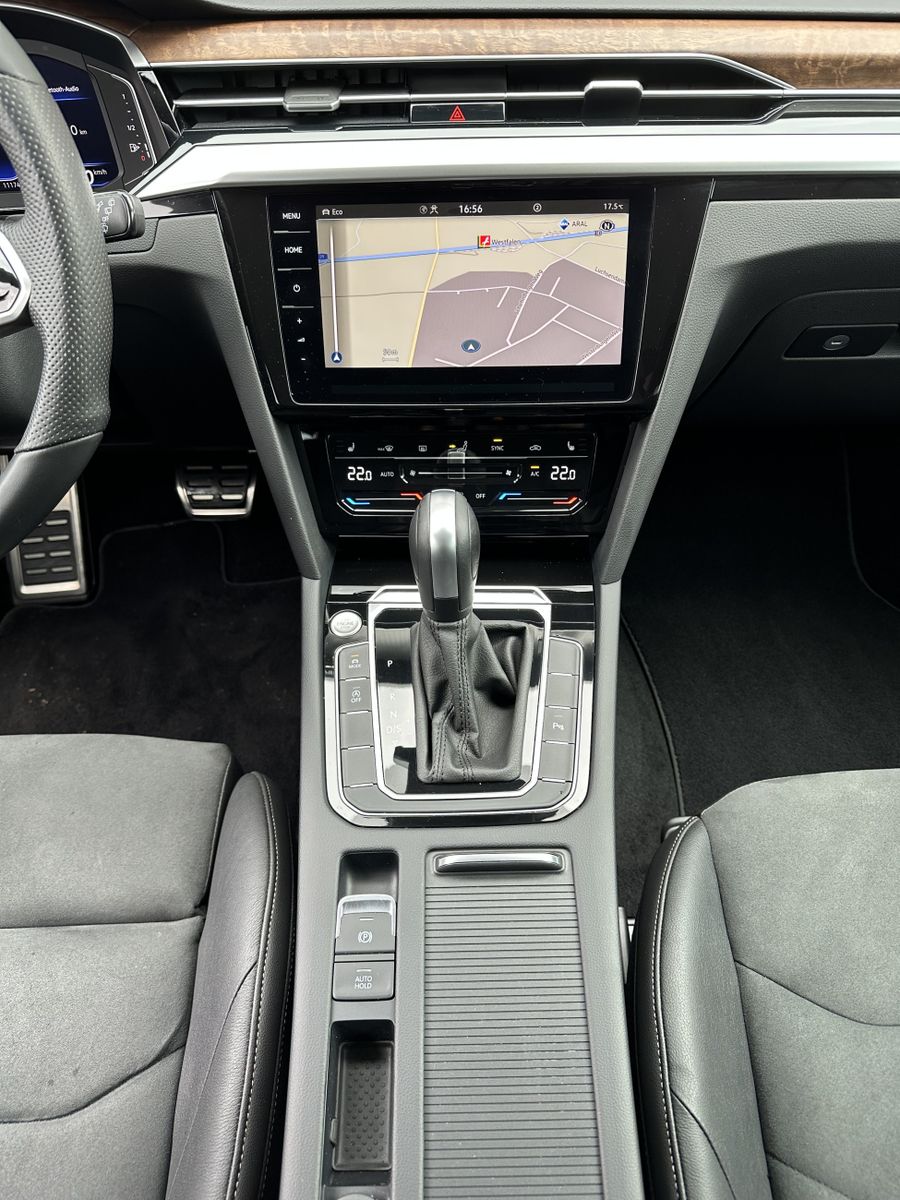 Fahrzeugabbildung Volkswagen Arteon SB 2.0 TDI DSG Elegance NAV+LED+KAM+VCOCK