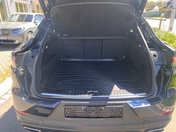 Porsche Cayenne - 6