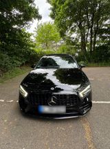 Mercedes-Benz  A 250 AMG Line  - Mercedes-Benz 250 mit Benzin-Antrieb