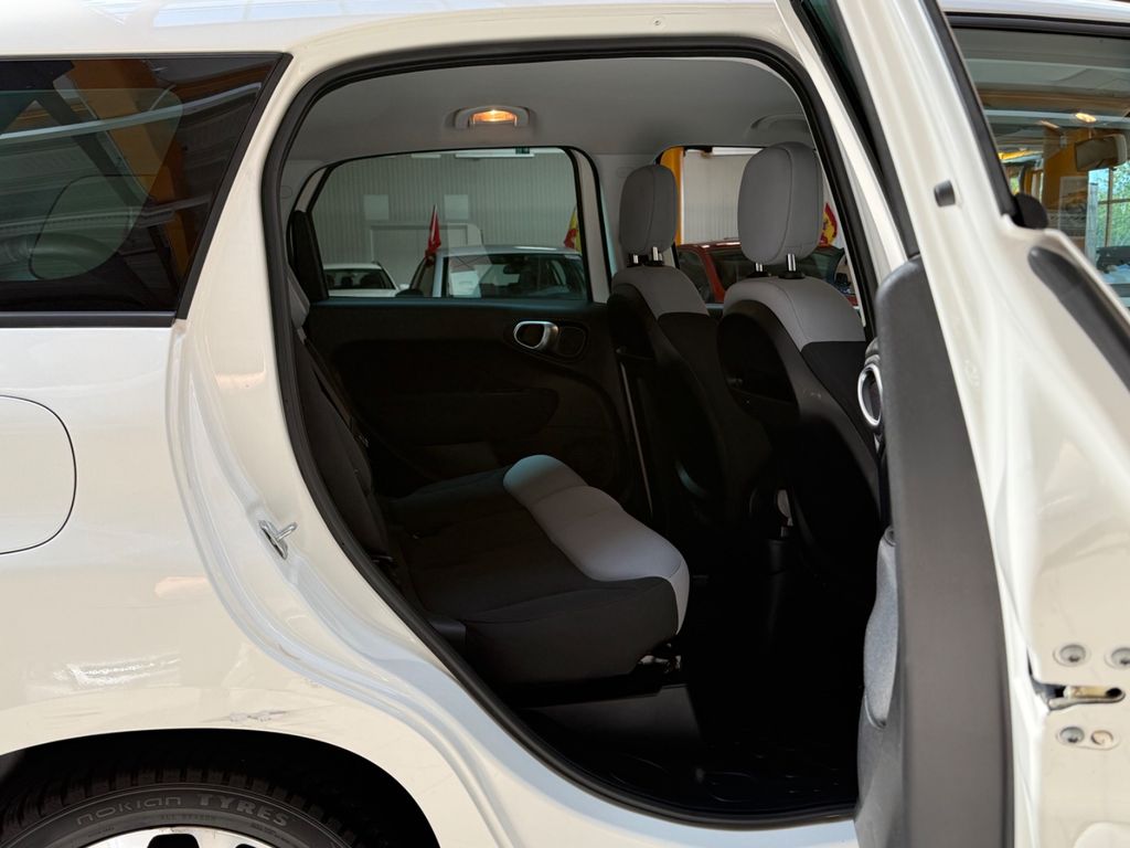 FIAT 500L|PDC|Klima|DAB|Navi|Tempomat|Bluetooth|AUX FIAT 500L|PDC|Klima|DAB|Navi|Tempomat|Bluetooth|AUX