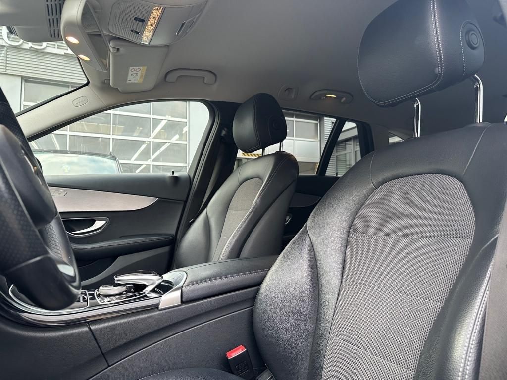 Fahrzeugabbildung Mercedes-Benz C 220 dT Avantg. Totwi. SDHZ LED SHZ KeyLess KAM