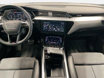 Audi Q8 e-tron - 9